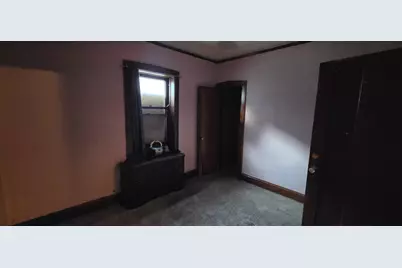 8443 S Manistee Avenue, Chicago, IL 60617 - Photo 14
