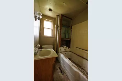 1065 S 4th Avenue, Kankakee, IL 60901 - Photo 16
