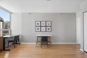 330 W Grand Ave, Chicago, IL 60654 - Photo 12