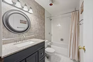 2605 S Indiana Ave, Chicago, IL 60616 - Photo 12