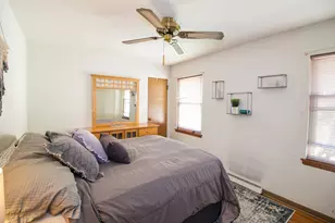 9341 Menard Ave, Oak Lawn, IL 60453 - Photo 10