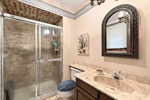 806 Roberts Rd, Tower Lakes, IL 60010 - Photo 22