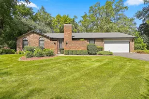 806 Roberts Rd, Tower Lakes, IL 60010 - Photo 1