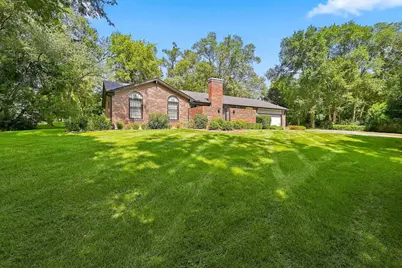 806 Roberts Road, Tower Lakes, IL 60010 - Photo 2