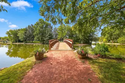 806 Roberts Road, Tower Lakes, IL 60010 - Photo 40