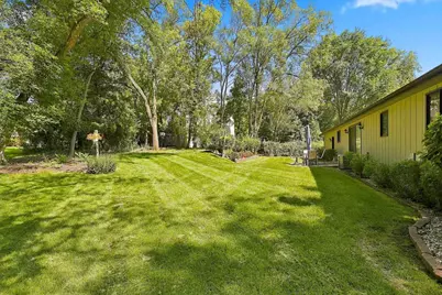 806 Roberts Road, Tower Lakes, IL 60010 - Photo 30