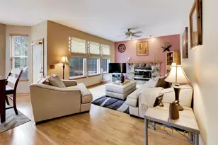 6181 Crossland Blvd, Gurnee, IL 60031 - Photo 8