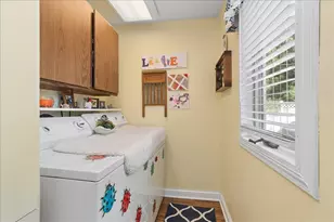4242 W 90th Pl, Hometown, IL 60456 - Photo 16
