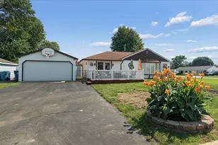 4242 W 90th Pl, Hometown, IL 60456 - Photo 1