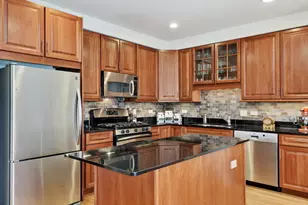 508 W Melrose St, Chicago, IL 60657 - Photo 8