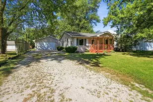 410 N Carey St, Braceville, IL 60407 - Photo 1