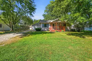 410 N Carey St, Braceville, IL 60407 - Photo 2