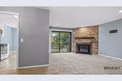 5S541 Paxton Drive #G, Naperville, IL 60563 - Photo 2