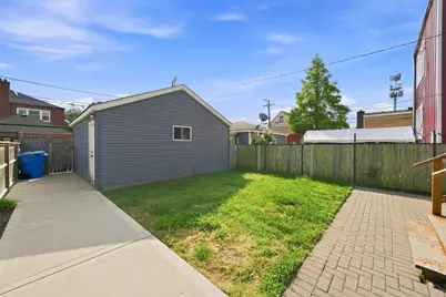 2421 N Marmora Avenue, Chicago, IL 60639 - Photo 32