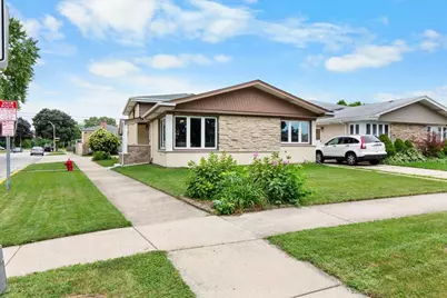8233 W Maple Avenue, Norridge, IL 60706 - Photo 1