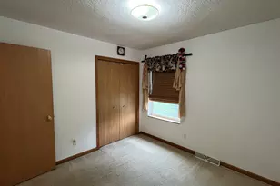 517 E Division St, Kewanee, IL 61443 - Photo 24