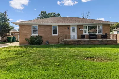 1305 N Prairie Avenue, Joliet, IL 60435 - Photo 1
