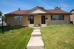 9406 N Oak Ave, Des Plaines, IL 60016 - Photo 1