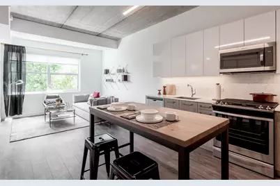 1590 Elmwood Avenue #305, Evanston, IL 60201 - Photo 2