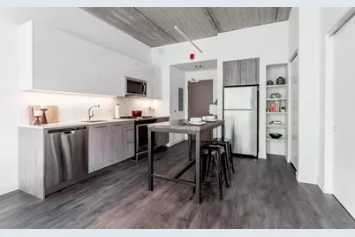 1590 Elmwood Avenue #305, Evanston, IL 60201 - Photo 4