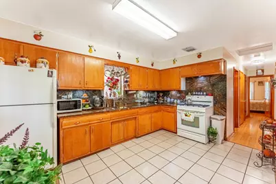 2834 Highland Avenue, Berwyn, IL 60402 - Photo 8