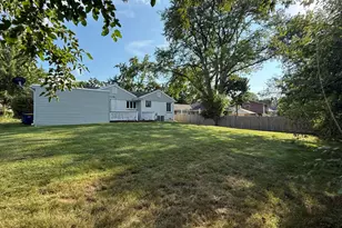 1954 Redwood Ln, Northbrook, IL 60062 - Photo 22