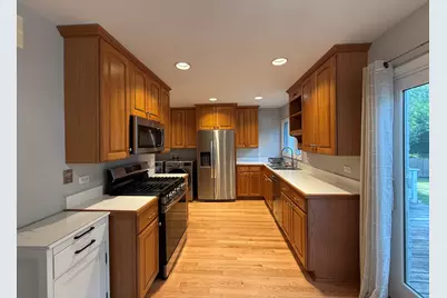 1954 Redwood Lane, Northbrook, IL 60062 - Photo 6