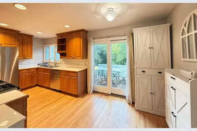 1954 Redwood Lane, Northbrook, IL 60062 - Photo 4