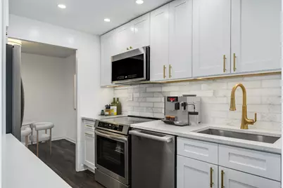 1400 N State Parkway #10D, Chicago, IL 60610 - Photo 14