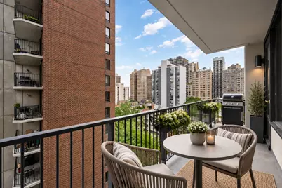 1400 N State Parkway #10D, Chicago, IL 60610 - Photo 6