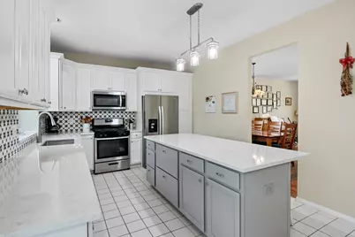 18296 W Meander Drive, Grayslake, IL 60030 - Photo 10