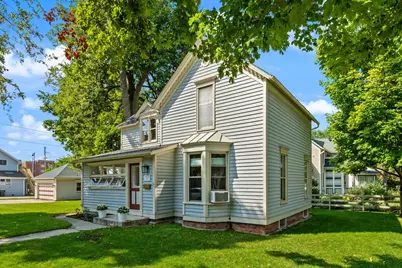 24 N Benton Street, Palatine, IL 60067 - Photo 2