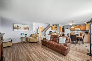 686 Glen Cove Ln, Pingree Grove, IL 60140 - Photo 10