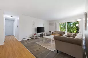 705 Heritage Dr, Hoffman Estates, IL 60169 - Photo 6