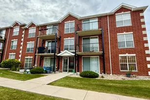 16600 Liberty Cir, Orland Park, IL 60467 - Photo 1