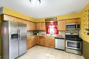 14 N Rebecca St, Glenwood, IL 60425 - Photo 10