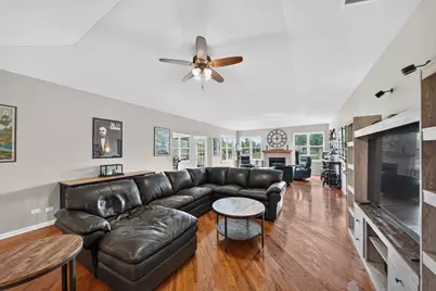 840 Verdi Court, Woodstock, IL 60098 - Photo 2