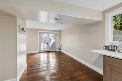 6853 S Langley Avenue, Chicago, IL 60637 - Photo 8
