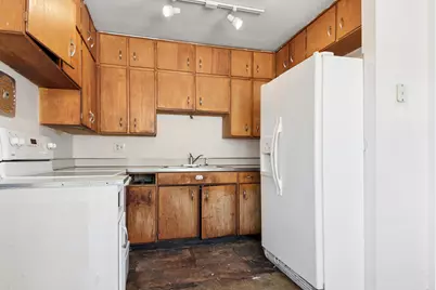 1114 S 5th Street, Dekalb, IL 60115 - Photo 6