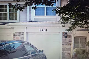 8904 W Heathwood Cir, Niles, IL 60714 - Photo 1