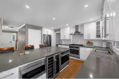 3207 Barnes Lane, Naperville, IL 60564 - Photo 8