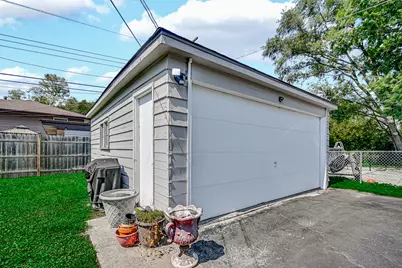 15218 Dorchester Avenue, Dolton, IL 60419 - Photo 22