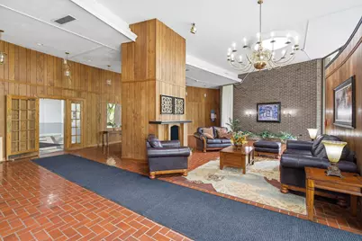 40 N Tower Road #1E, Oak Brook, IL 60523 - Photo 2
