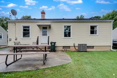 133 N Ridgemoor Avenue, Mundelein, IL 60060 - Photo 20