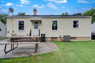 133 N Ridgemoor Ave, Mundelein, IL 60060 - Photo 20
