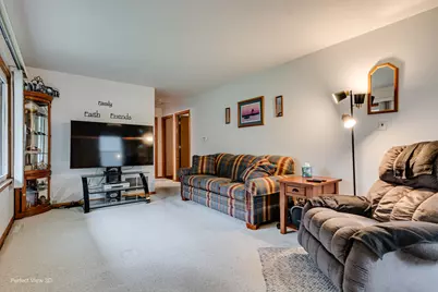 133 N Ridgemoor Avenue, Mundelein, IL 60060 - Photo 6