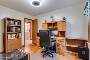 133 N Ridgemoor Ave, Mundelein, IL 60060 - Photo 16