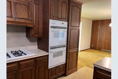 1620 Barthelone Street, Crest Hill, IL 60403 - Photo 14