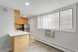 6758 N Sheridan Ave, Chicago, IL 60626 - Photo 4