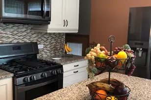 109 N Laverne Ave, Hillside, IL 60162 - Photo 6